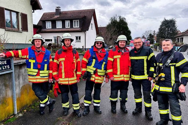 Zufrieden mit dem ersten grenzberschr...s). Links:  Vizekommandant  Jrg Weber  | Foto: Freiw. Feuerwehr Breisach