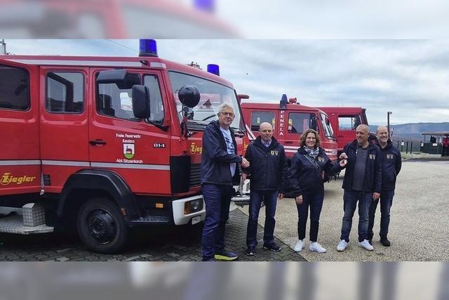 Sitzenkircher Lschgruppenfahrzeug an Feuerwehr in Penela bergeben