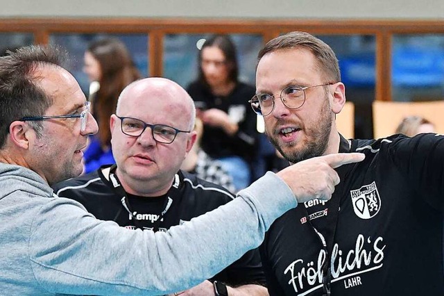 Nicht mehr Trainer beim TuS Ottenheim:...n (Mitte) und Tobias Buchholz (rechts)  | Foto: Wolfgang Knstle
