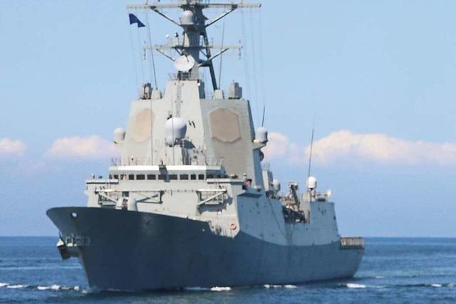 Reeder wollen Marineschutz auf Suez-Route