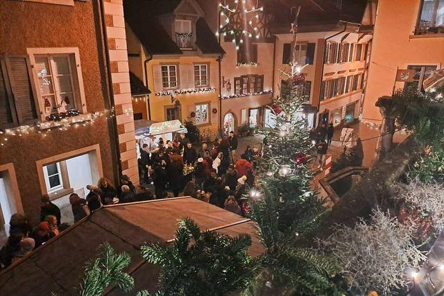 Bei der Altstadtweihnacht schtteln die Laufenburger Hektik des Alltags ab