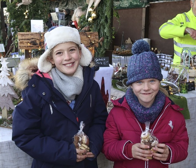 Glckliche Gesichter bei der Adventsfeier im Klostergarten  | Foto: Christine Weirich