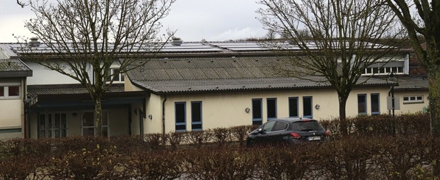 Die vorhandene Solaranlage auf der Eic...Schule und weitere Anbauten ausdehnen.  | Foto: Horst David