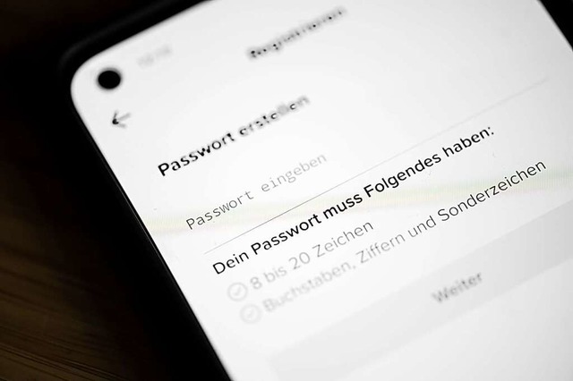 Ein sicheres Passwort zu erstellen, is...dend fr den Schutz von Online-Konten.  | Foto: Fabian Sommer (dpa)