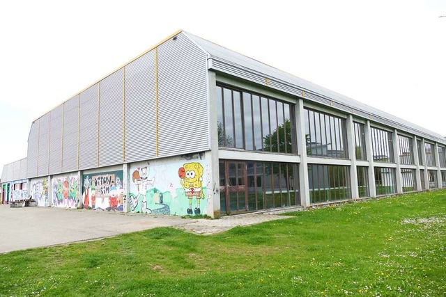 Die Rheinauenhalle in Ottenheim muss s...itere groe Projekte fr die Gemeinde.  | Foto: Christian Kramberg