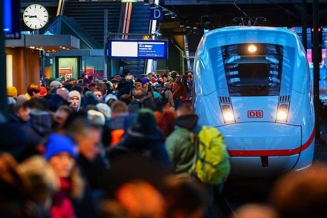 Sturmtief Zoltan sorgt fr Behinderungen im Weihnachtsbahnverkehr
