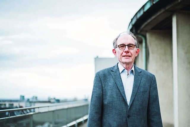 Gerhard Markson dirigiert das Philharmonische Orchester am 1. Januar.  | Foto: Bastian Kabuth