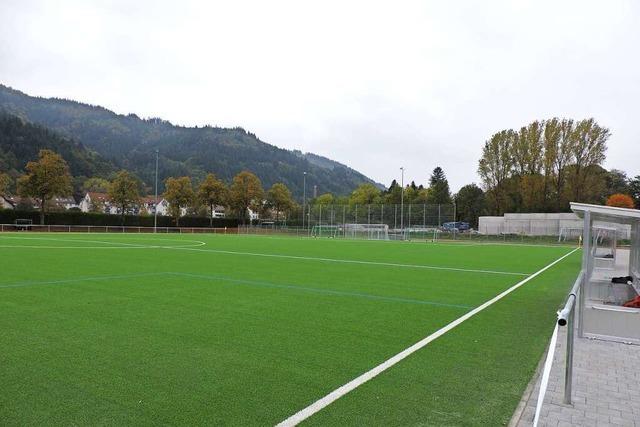 Waldkirchs Jugendfuballer bekommen zustzlichen Kunstrasenplatz