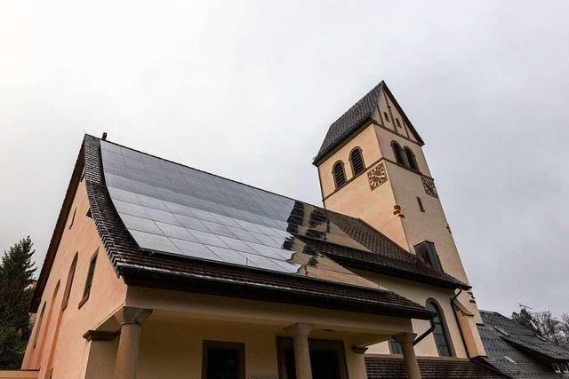 Photovoltaik-Offensive bringt grne Energie auf Kirchendcher in Baden