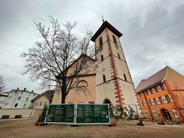 Wegen Renovierung geschlossen ist die ...htsfeiern deshalb an die frische Luft.  | Foto: Barbara Ruda