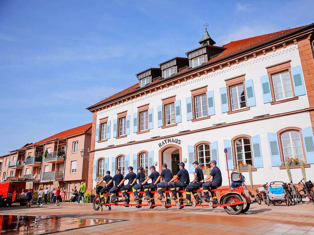 Die Ringsheimer Feuerwehr hatte in diesem Jahr Grund zu feiern: Im Oktober wurde das 150-jhrige Bestehen gro begangen. Gleichzeitig wurde das neue Gertehaus eingeweiht.