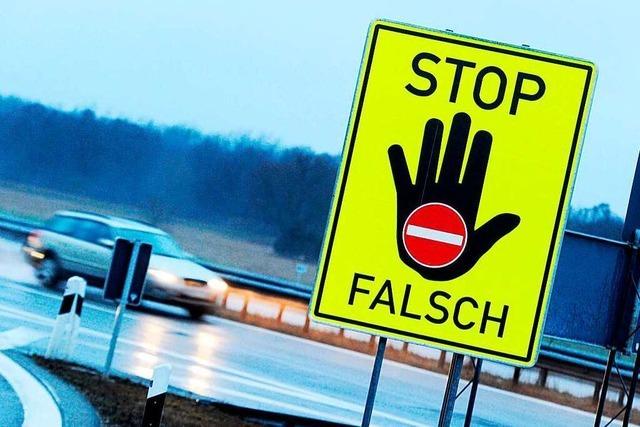 Falschfahrer fhrt 18 Kilometer auf der Autobahn zwischen Lrrach und Efringen-Kirchen