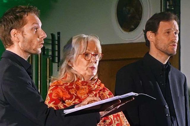 In der Lrracher Fridolinskirche begeistert das Vokaltrio White Raven