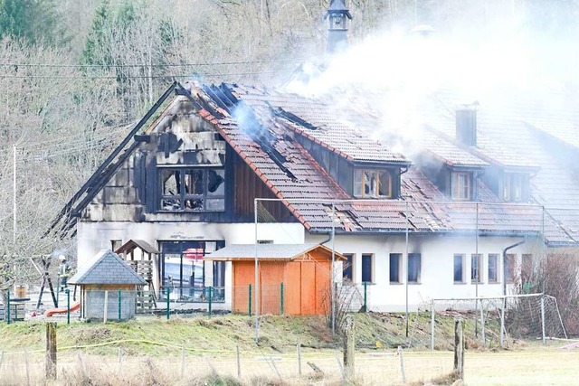 Verwstet hat das Feuer nicht nur den ...o mehrere Vereine untergebracht waren.  | Foto: Sebastian Barthmes