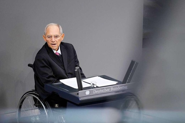 So kannte man Wolfgang Schuble im Bun...-jhrigen Mitgliedschaft im Parlament.  | Foto: IMAGO/Political-Moments