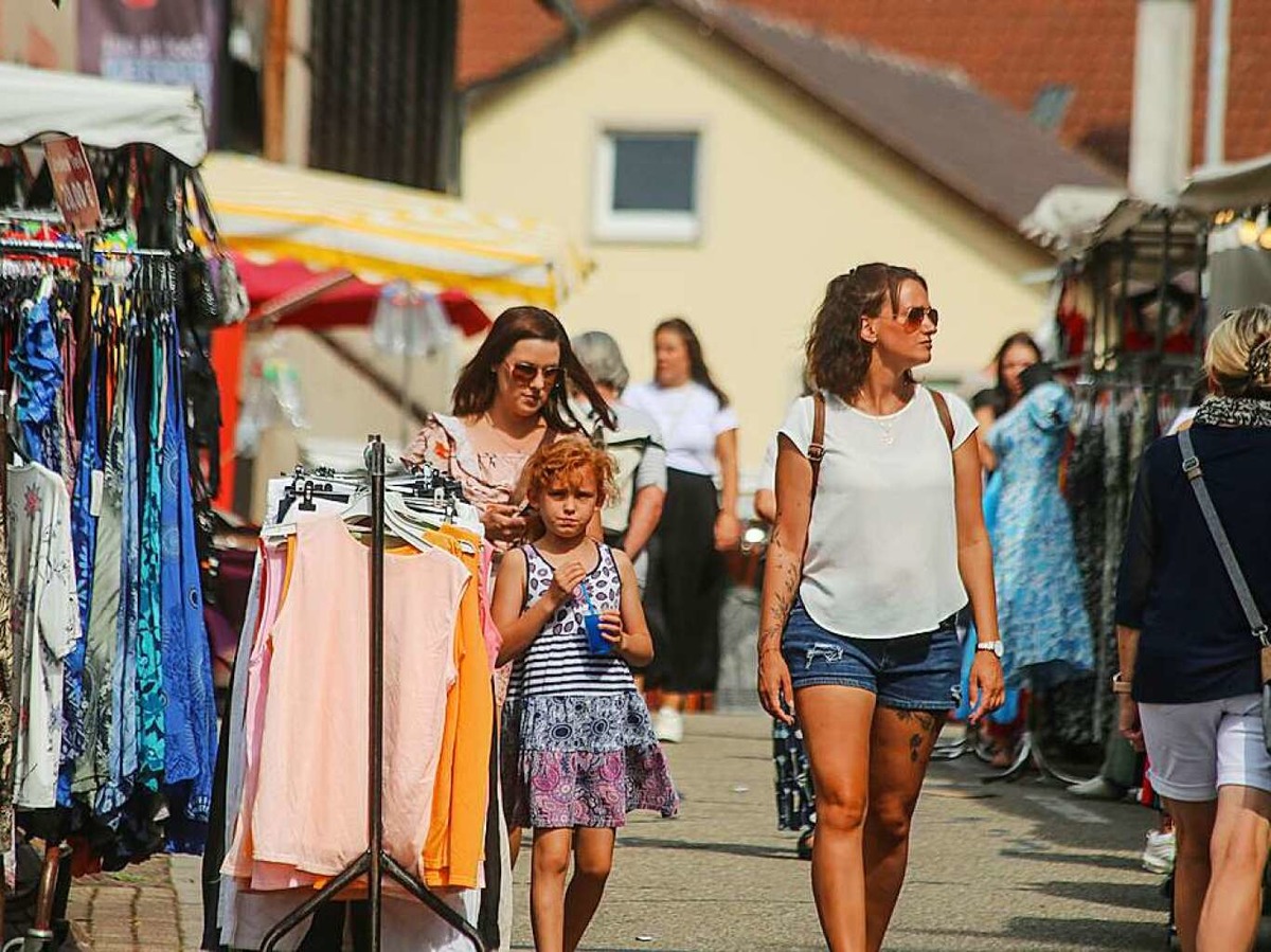 Juli: Das Konzept vom Hock im Stdtle statt Stadtfest samt Krmermarkt kommt gut an.