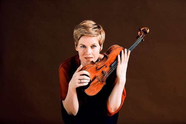 Isabelle Faust will mit Musik  berhre... der vielseitige Weltstar mit Skepsis.  | Foto: Felix Broede