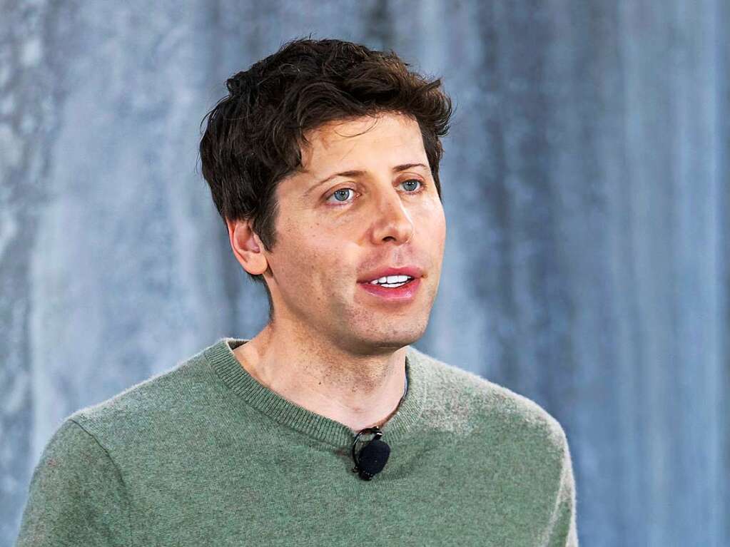 17. November: Das Thema knstliche Intelligenz (KI) beschftigt im Jahr 2023 viele Menschen und Medien. Am 17. November muss Sam Altman, Chef von OpenAI und damit dem bekannten ChatGPT, seinen Posten unter mysterisen Umstnden rumen. Wenige Tage spter kehrt er wieder zurck.