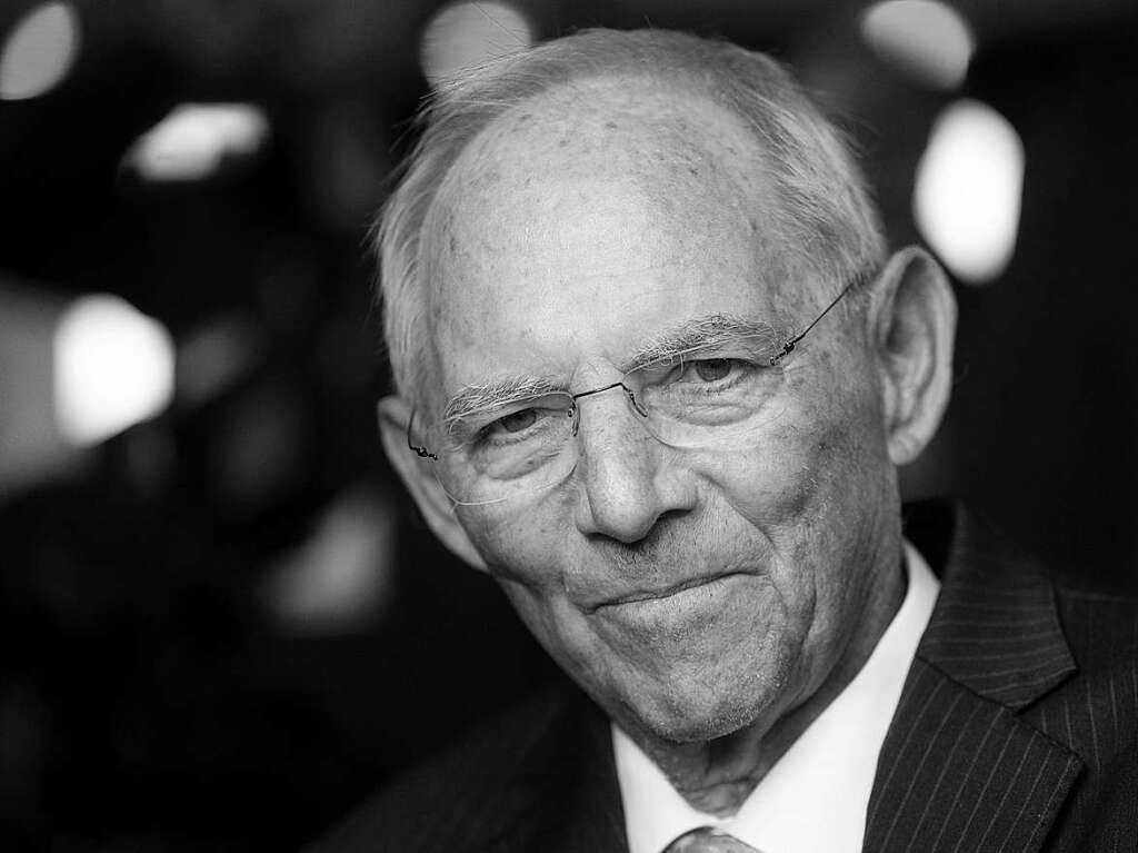 26. Dezember: Der CDU Politiker Wolfgang Schuble stirbt im Alter von 81 Jahren. Er erliegt einem langwierigen Krebsleiden, welches ihn aber nicht davon abhielt, noch bis vor Weihnachten in die Sitzungen des Bundestags zu kommen. Niemand gehrte dem Parlament lnger an als Schuble. Sein Wirken wird ber die Parteigrenzen hinweg  gewrdigt.