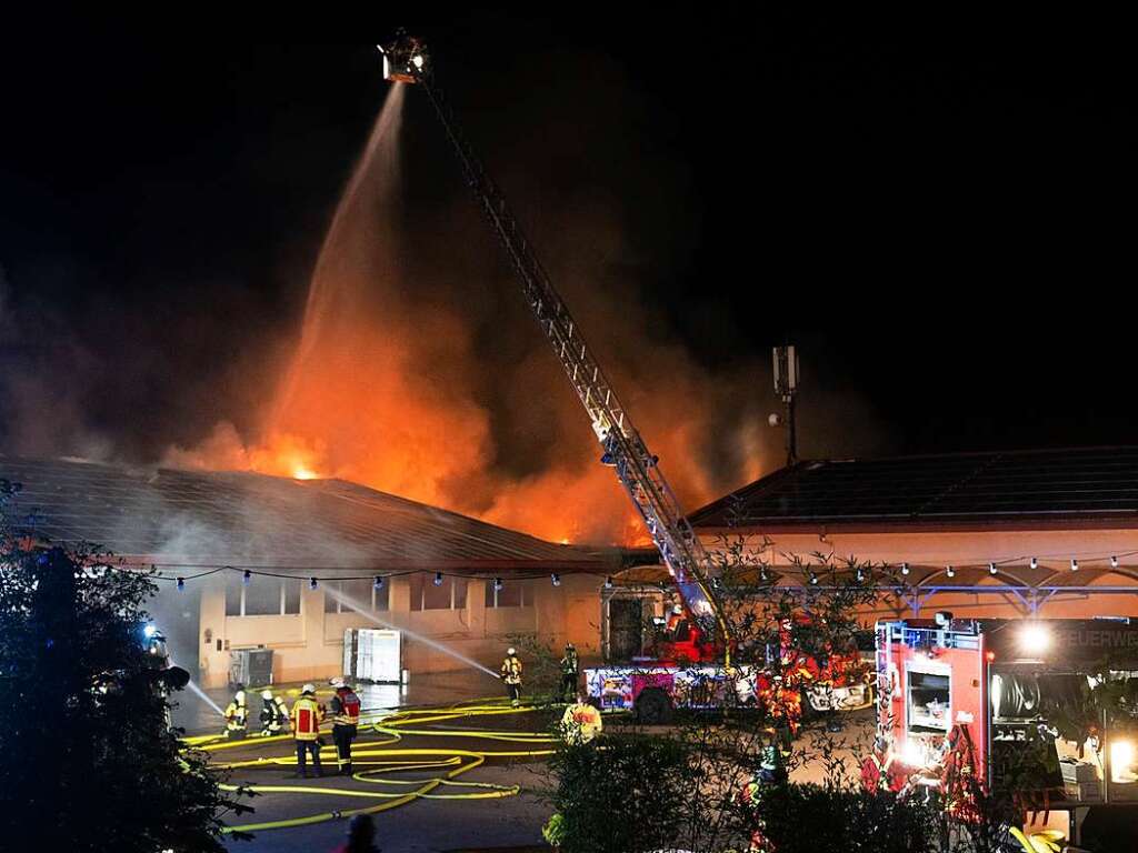 In der Nacht zum 12. September geht die WG Schliengen in Flammen auf – was folgte, war einer der grten regionalen Feuerwehreinstze der vergangenen Jahre.
