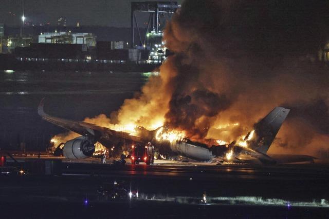 Fnf Tote bei Flugzeugkollision auf Flughafen in Tokio