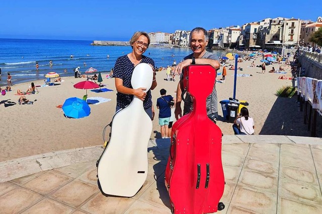 Sie verbinden den Urlaub mit ihrer Lei...nsmann und Graeme Bailey  auf Sizilien  | Foto: Elke Kamprad