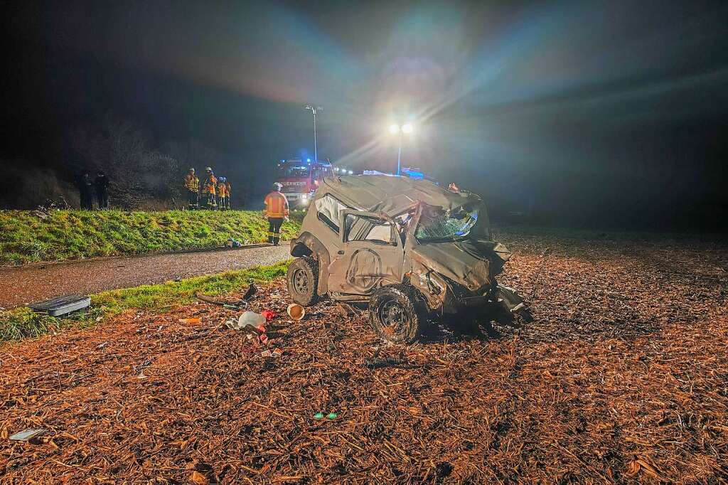 Zwei Menschen Sterben Bei Frontalunfall Auf Der B3 Bei Appenweier ...