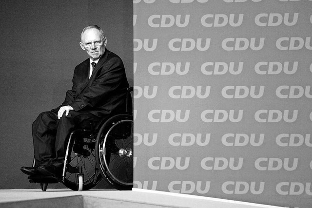 Mit einer ffentlich bertragenen Trau...d von CDU-Politiker Wolfgang Schuble.  | Foto: IMAGO/Frank Hoermann/SVEN SIMON