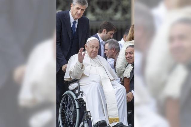 Die rechte und die linke Hand des Papstes