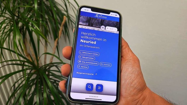 Die neue Homepage der Gemeinde Neuried...war bei der vorherigen nicht der Fall.  | Foto: Alena Ehrlich