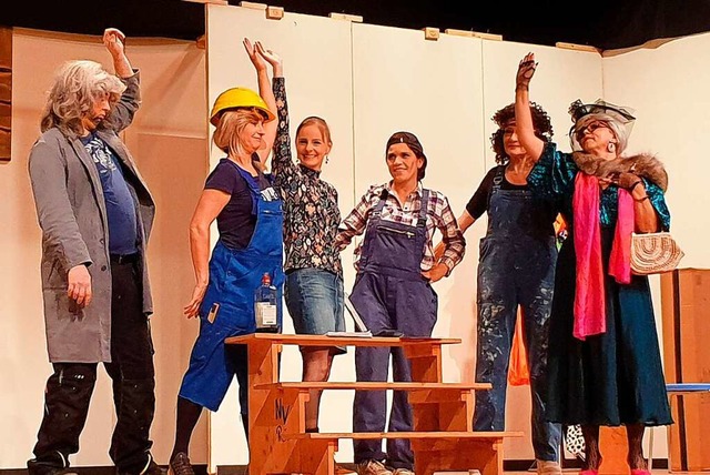 Die Theatergemeinschaft berzeugte mit Schauspiel, Gesang und Tanz.  | Foto: Sonja Niederer