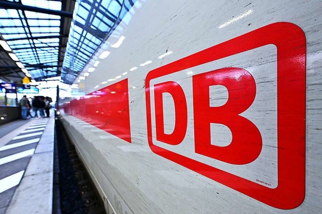 Die Deutsche Bahn ist mit dem Versuch ...k mit juristischen Mitteln zu stoppen.  | Foto: Martin Schutt (dpa)