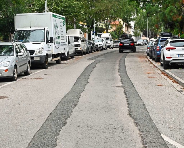 Von der bereits durchbaggerten Ferdina...t es durch die Fehrenbachallee weiter.  | Foto: Michael Bamberger