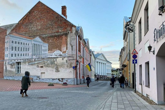 Ein Wandgemlde in der Universittsstrae von  Tartu  | Foto: Alexander Welscher (dpa)