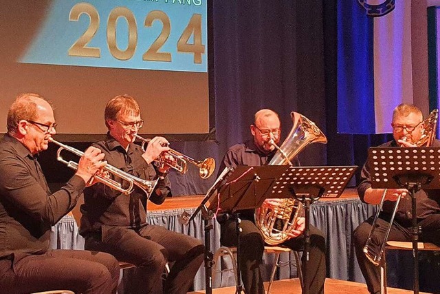 Umrahmt wird die Veranstaltung von ein...erquartett des Musikvereins Rtenbach.  | Foto: Sonja Niederer