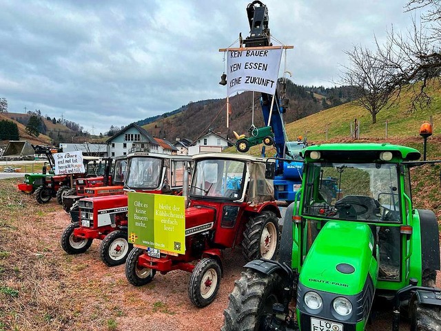 Die Bauernproteste mit Traktoren gehen am Donnerstag weiter.  | Foto: Sarah Trinler