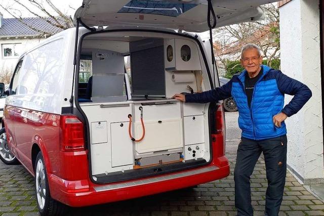Dieser Rentner aus Weil am Rhein hat seinen VW-Bus zum Camper umgebaut