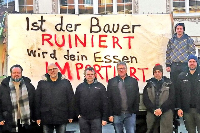Winzer und Landwirte der Ortenau infor...ngen auf die heimische Landwirtschaft.  | Foto: Winfried Kninger