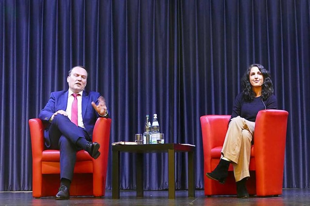 Joana Carreira und   Andreas Peter Bhler bei der Kandidatenvorstellung  | Foto: ulrich Senf