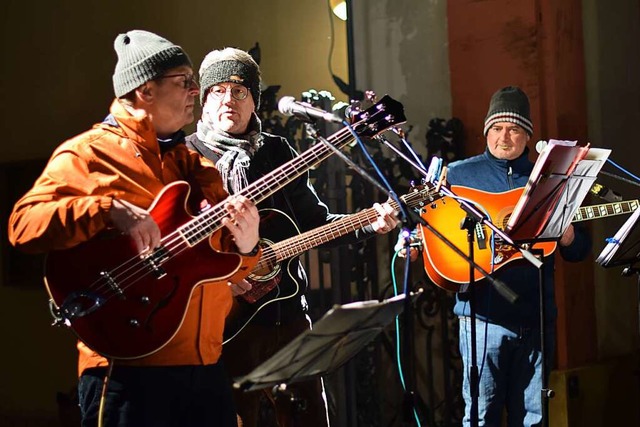 Die Band Haribo bei ihrem Auftritt vor dem Mnster in Bad Sckingen  | Foto: Michael Krug