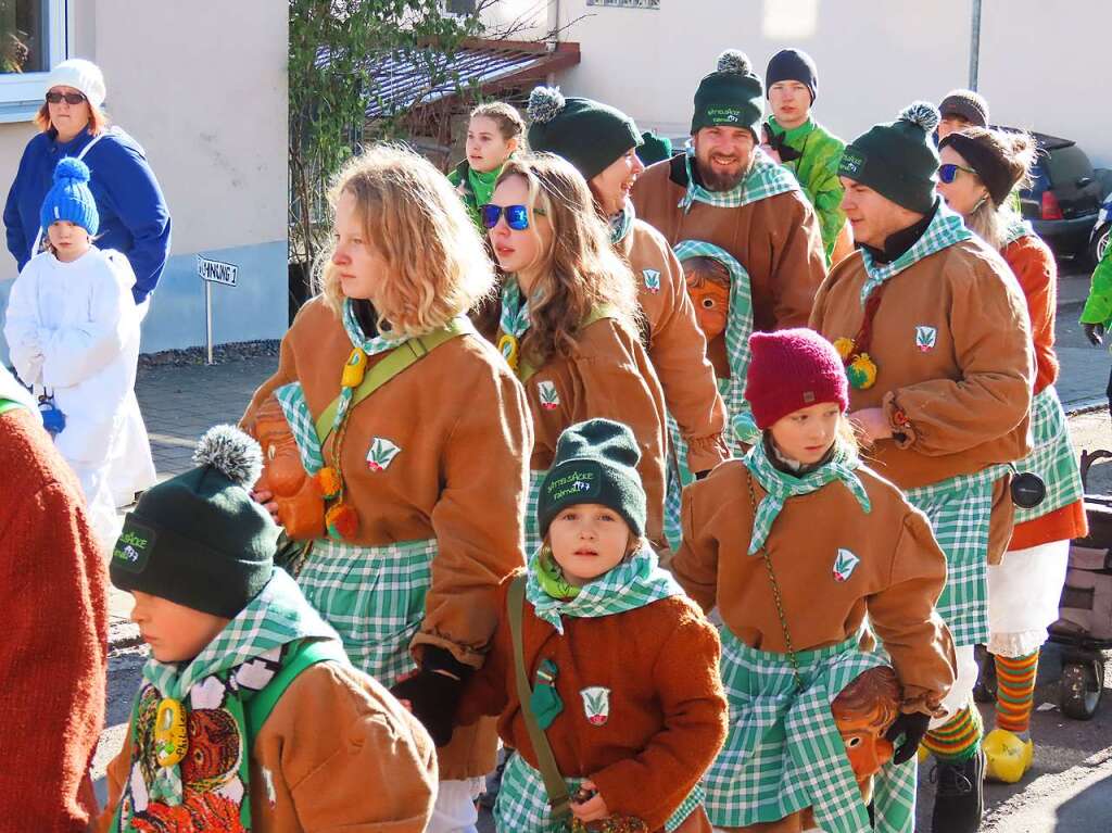 Impression vom groen Fasnachtsumzug in Wehr zum 150. Geburtstag der Narrenzunft und vom Zunftmeisterempfang im Rathaus