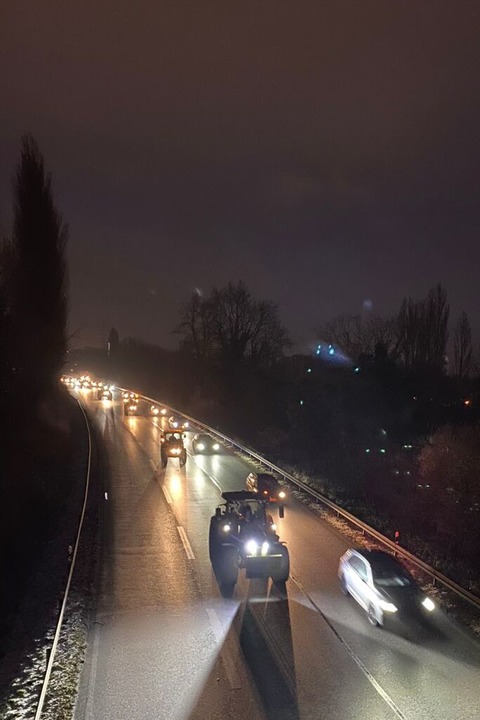 Immer Wieder Stau Am Montag Auf Der B31 In Freiburg Durch Bauernprotest ...