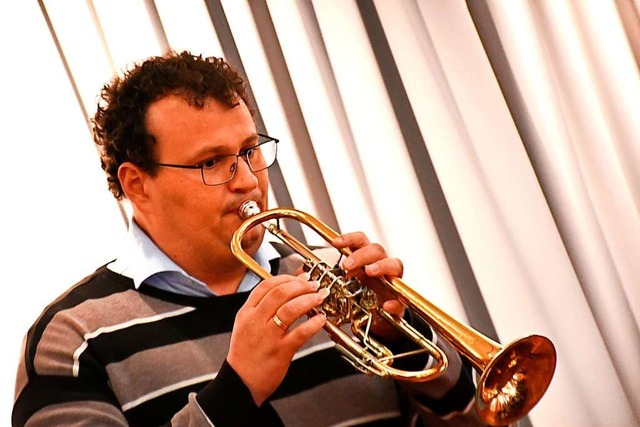 Samuel Grauer zeigte sich beim Empfang...gte mit  Trompetenspiel fr Wohlklang.  | Foto: Barbara Ruda