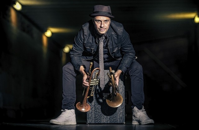 Joo Kraus ist der Stargast beim Konzert des Jazzchors.  | Foto: Ren van der Voorden