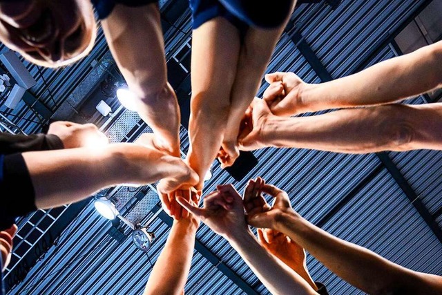 Knftig gemeinsam? Die Handballverbnd...rttemberg entscheiden darber im Mrz.  | Foto: IMAGO/Marco Wolf