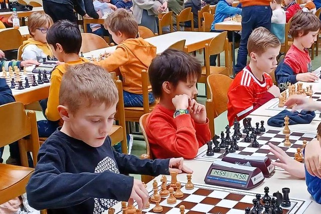 Die vier Feldberger Grundschler Luca ...isterschaft des Schulbezirks Freiburg.  | Foto: Regina Wehrle