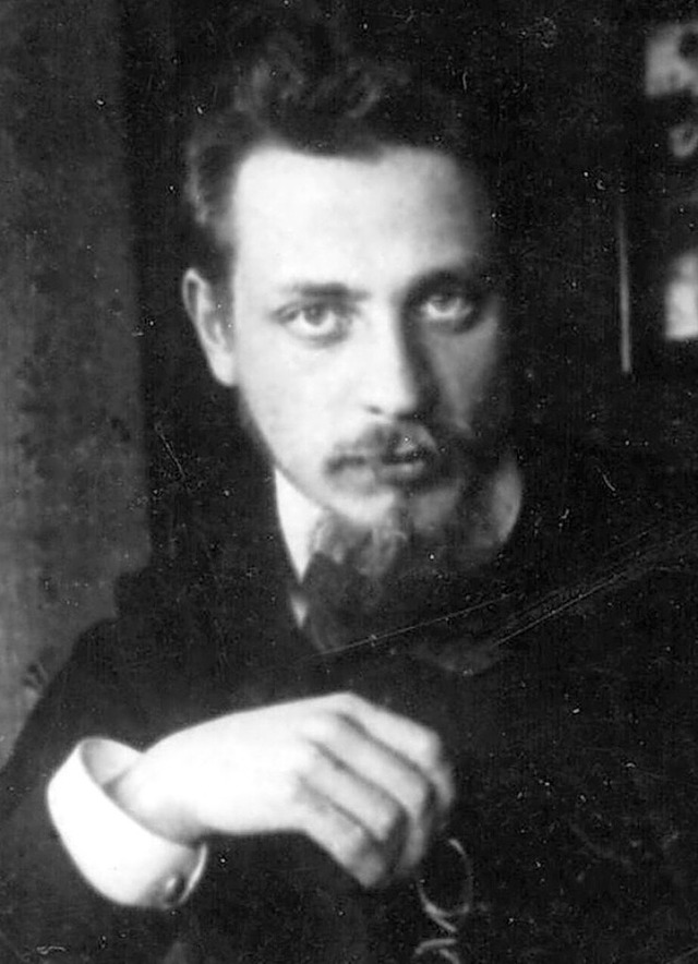 Rilke in seinem Arbeitszimmer um 1905  | Foto: IMAGO/ Fine Art Images/Heritage Images