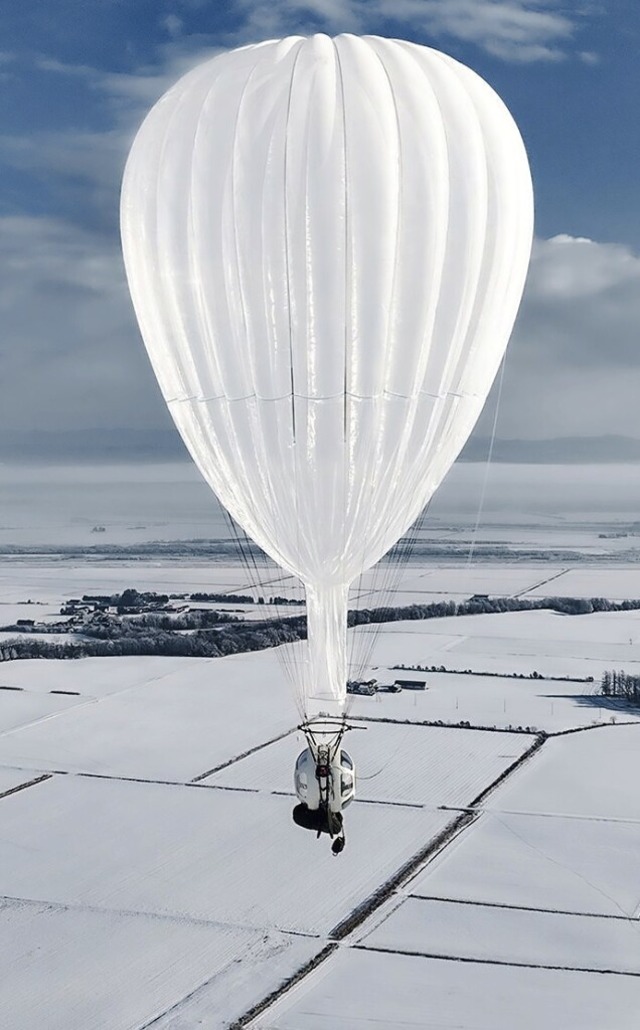 Der Ballon soll  30 Kilometer hoch fliegen. 