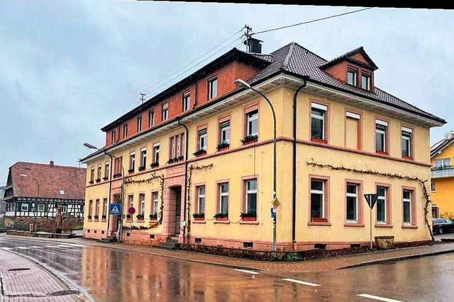 Das Rammersweirer Rathaus aus dem 19. Jahrhundert knnte bis 2026 saniert sein.  | Foto: Ralf Burgmaier