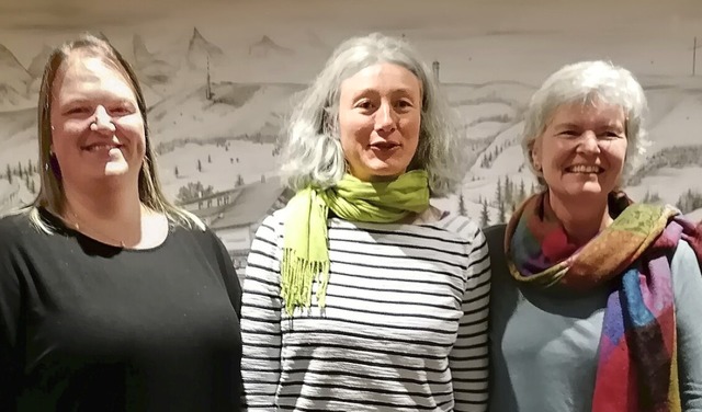 Der neue Vorstand (von links): Saskia Stockheim, Anja Thien, Carola Mayer  | Foto: Liederkranz Bernau